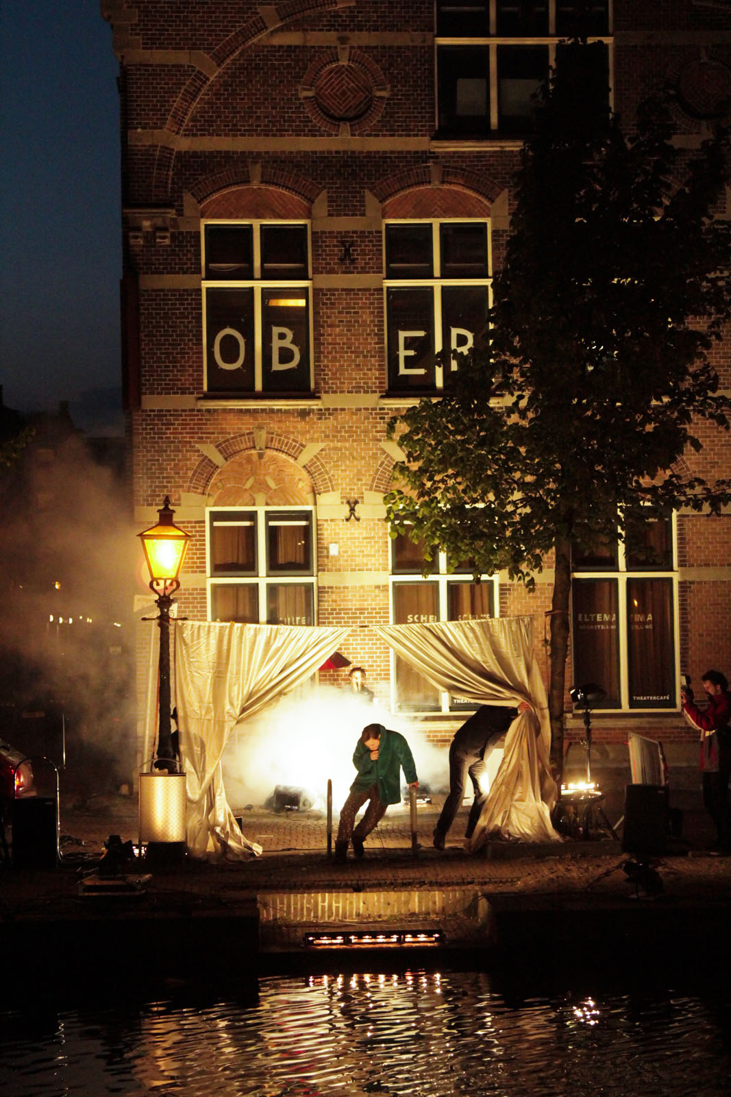 Claudia Hansen, Jorinde Kuiper and Bas Maassen at Music Theater performance Oberioe during Schermerstad Leiden